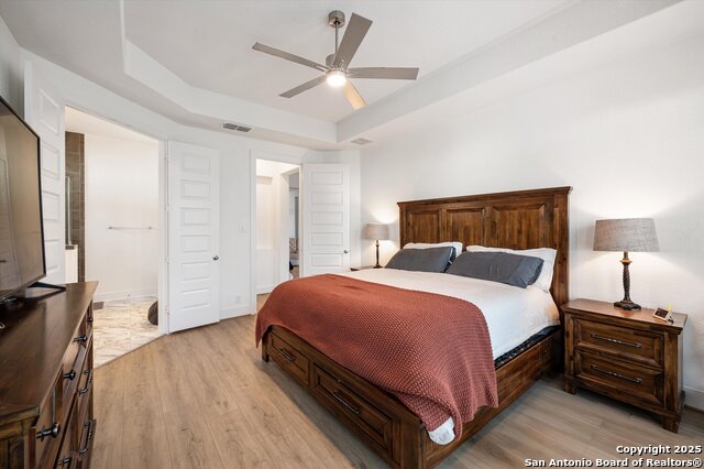 Image 22 of 31 For 411 Aurora Basin