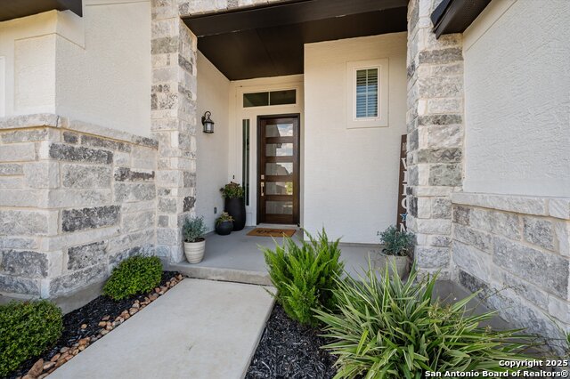 Image 3 of 31 For 411 Aurora Basin