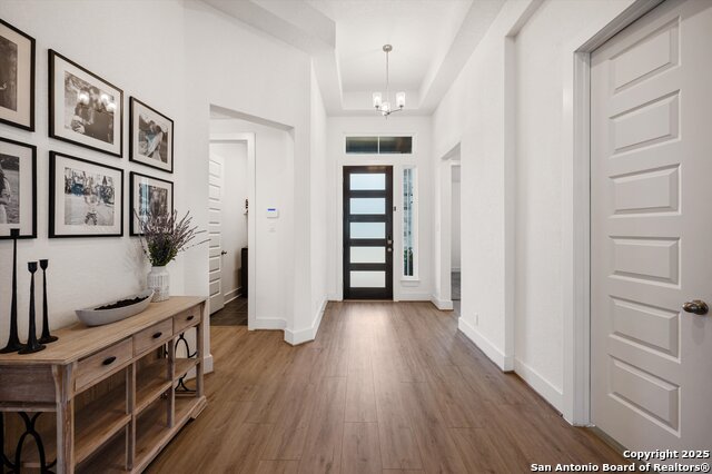 Image 4 of 31 For 411 Aurora Basin