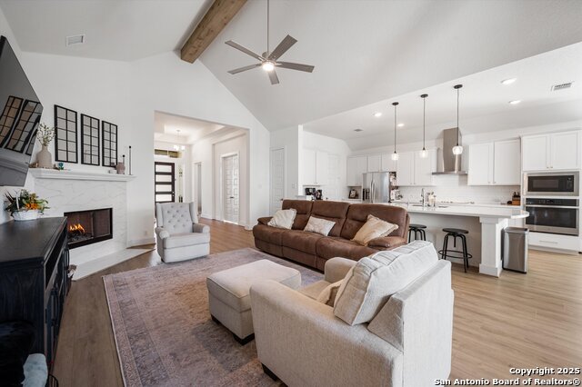 Image 8 of 31 For 411 Aurora Basin