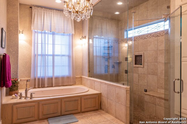 Image 19 of 39 For 302 Paradise Point Dr