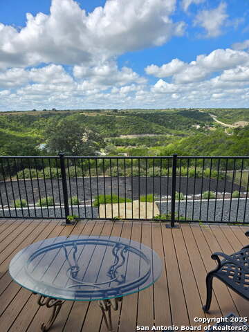 Image 37 of 39 For 302 Paradise Point Dr