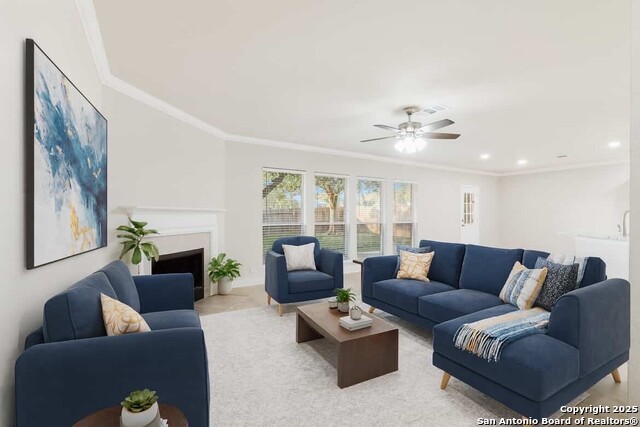Listing photo id 8 for 2580 Cove Trail