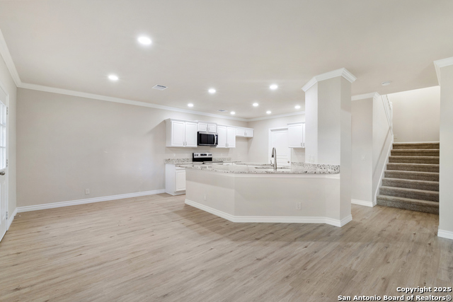 Listing photo id 14 for 2580 Cove Trail
