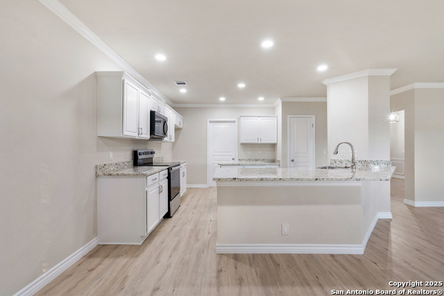 Listing photo id 15 for 2580 Cove Trail