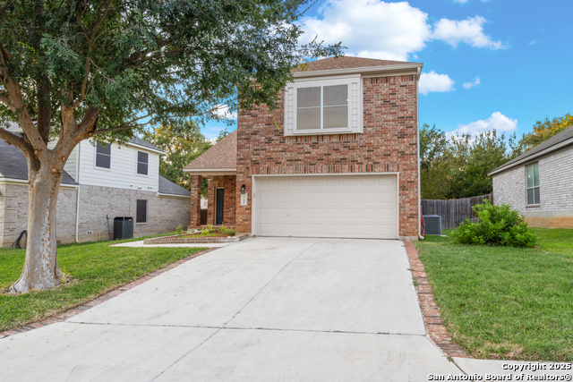 Listing photo id 0 for 2580 Cove Trail