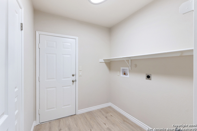 Listing photo id 20 for 2580 Cove Trail
