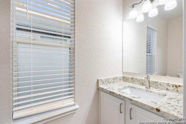 Listing photo id 21 for 2580 Cove Trail