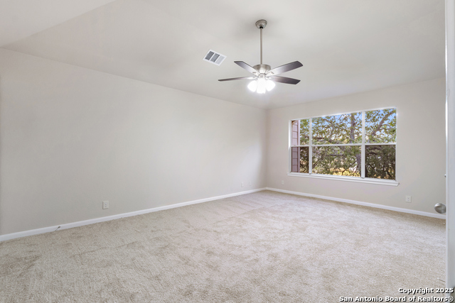 Listing photo id 23 for 2580 Cove Trail