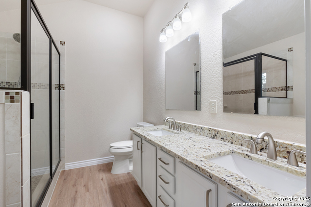 Listing photo id 25 for 2580 Cove Trail