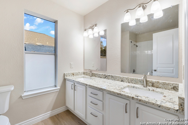 Listing photo id 27 for 2580 Cove Trail