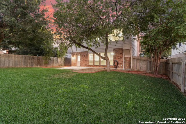 Listing photo id 34 for 2580 Cove Trail