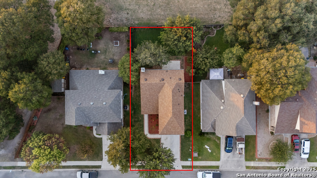 Listing photo id 5 for 2580 Cove Trail