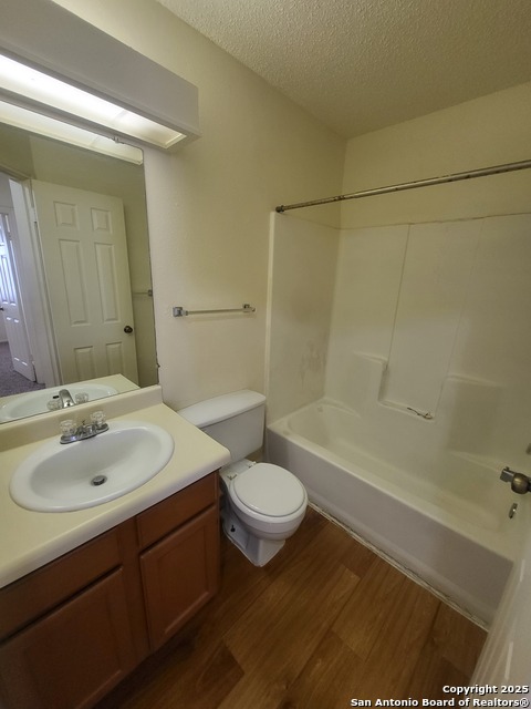 Image 11 of 13 For 11611 Capotillo  1