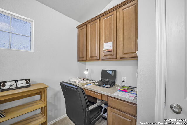 Image 34 of 50 For 834 Point Crossing