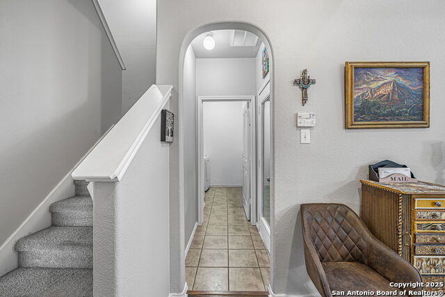 Image 7 of 50 For 834 Point Crossing