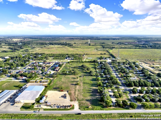 Listing photo id 1 for 146 18th  