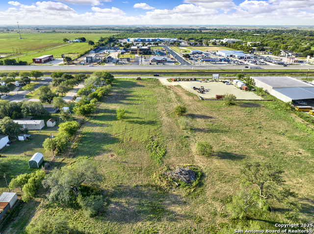 Listing photo id 6 for 146 18th  