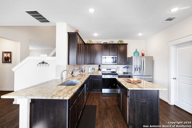 Image 12 of 31 For 10614 Rosalina Loop