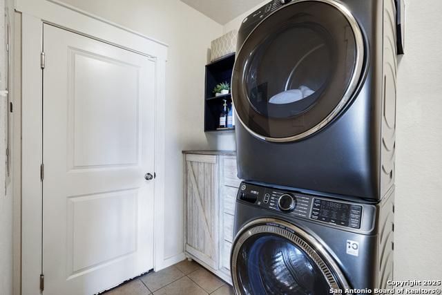 Image 15 of 31 For 10614 Rosalina Loop