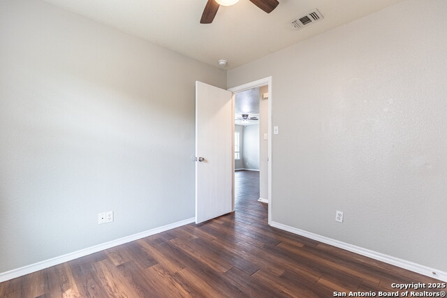 Image 24 of 32 For 9662 Acadian