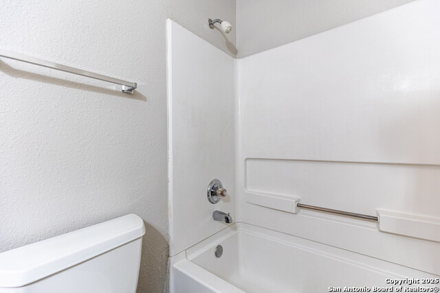 Image 26 of 32 For 9662 Acadian