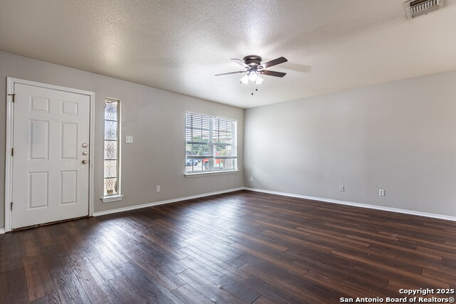 Image 6 of 32 For 9662 Acadian