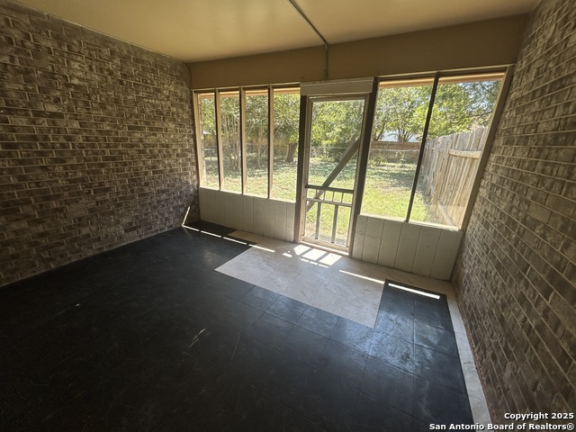 Listing photo id 13 for 6108 Evers  