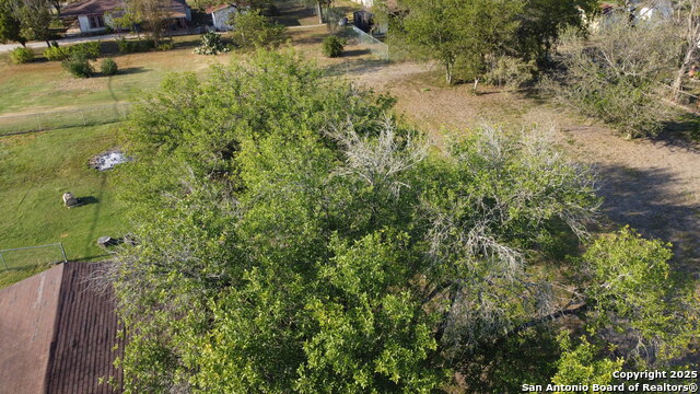Listing photo id 8 for 15827 Brewster