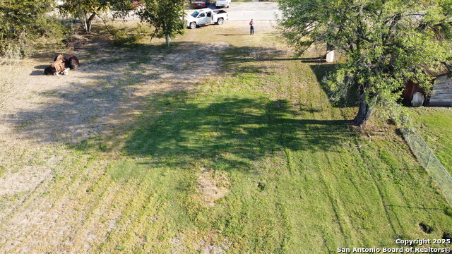 Listing photo id 12 for 15827 Brewster
