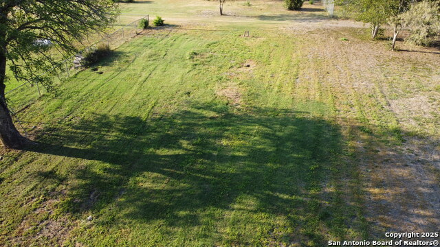 Listing photo id 15 for 15827 Brewster