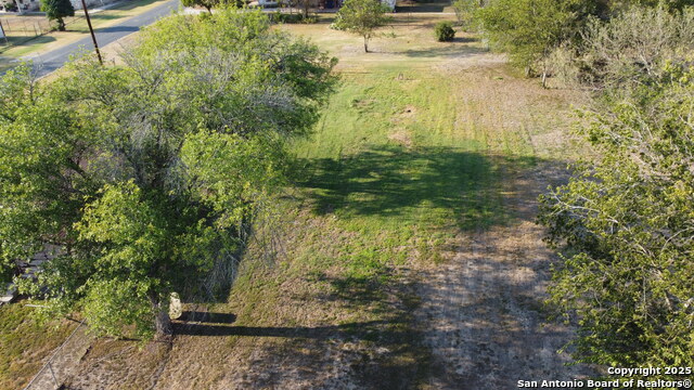 Listing photo id 7 for 15827 Brewster