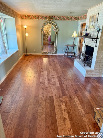 Image 3 of 4 For 6410 Laurel Hill