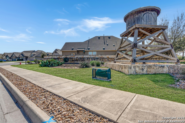 Image 37 of 46 For 11820 Bloom Bend