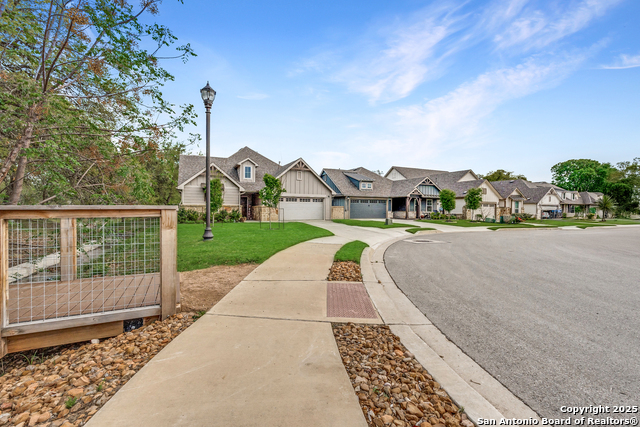 Image 5 of 46 For 11820 Bloom Bend