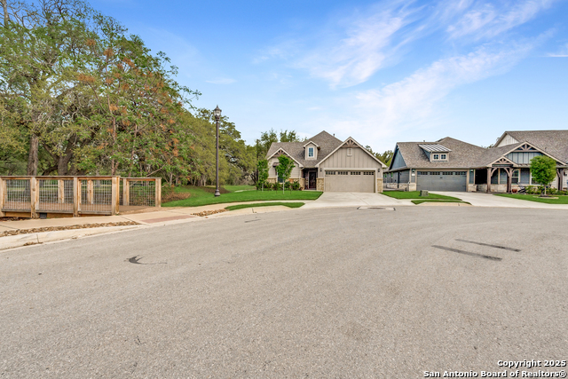 Image 6 of 46 For 11820 Bloom Bend