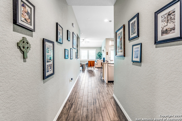 Image 8 of 46 For 11820 Bloom Bend