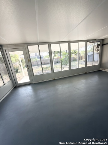 Image 18 of 25 For 14519 Ridge Meadow