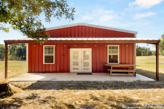 Listing photo id 27 for 15835 Us Highway 90 E