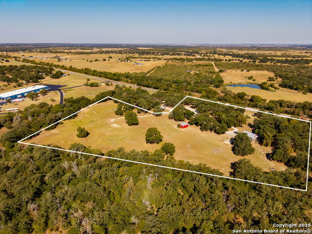 Listing photo id 38 for 15835 Us Highway 90 E