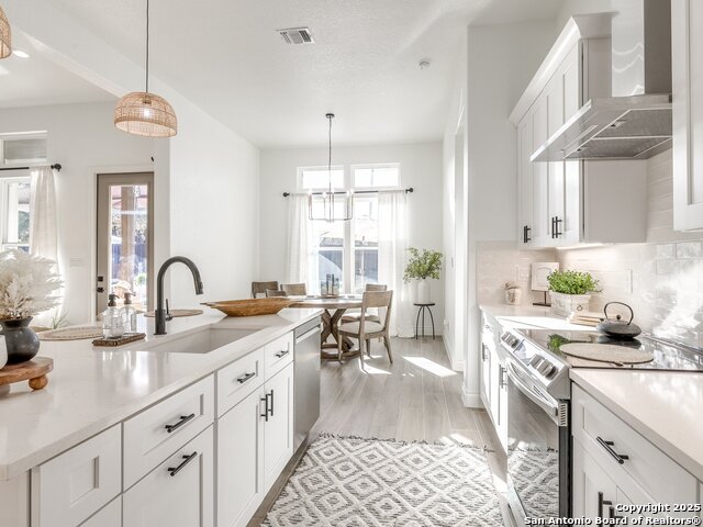 Image 10 of 43 For 218 Edgewood Cir