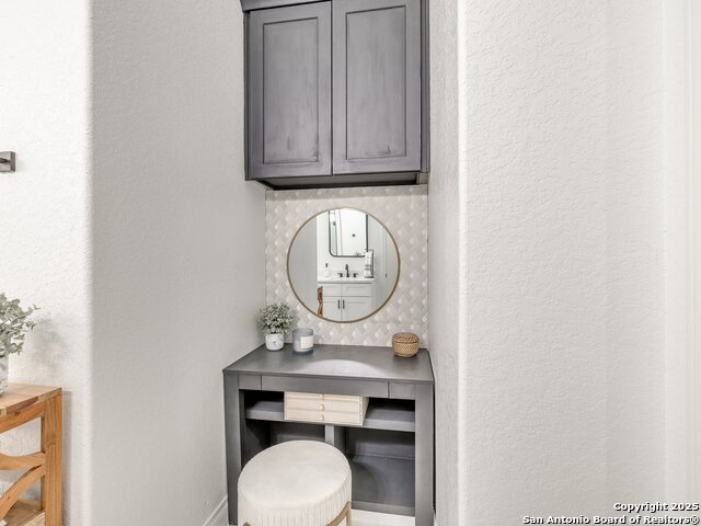 Image 23 of 43 For 218 Edgewood Cir