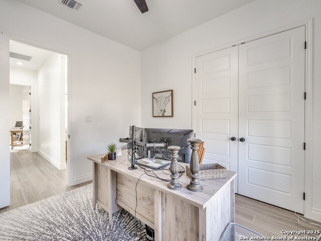 Image 26 of 43 For 218 Edgewood Cir