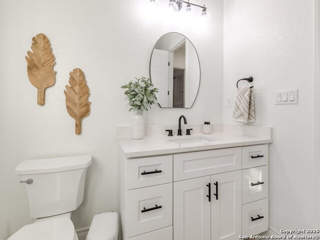 Image 27 of 43 For 218 Edgewood Cir