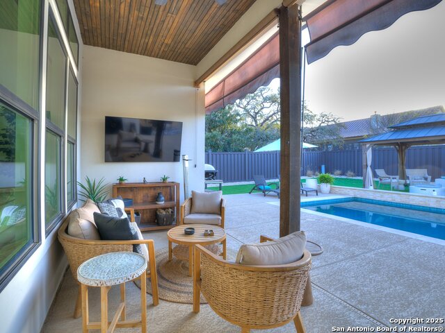 Image 30 of 43 For 218 Edgewood Cir