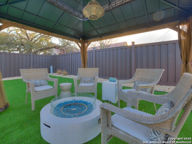 Image 35 of 43 For 218 Edgewood Cir