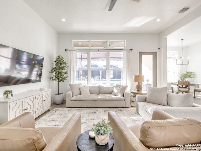 Image 7 of 43 For 218 Edgewood Cir