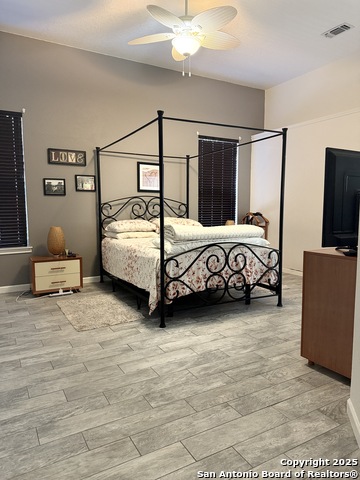 Image 12 of 49 For 2710 Montebello