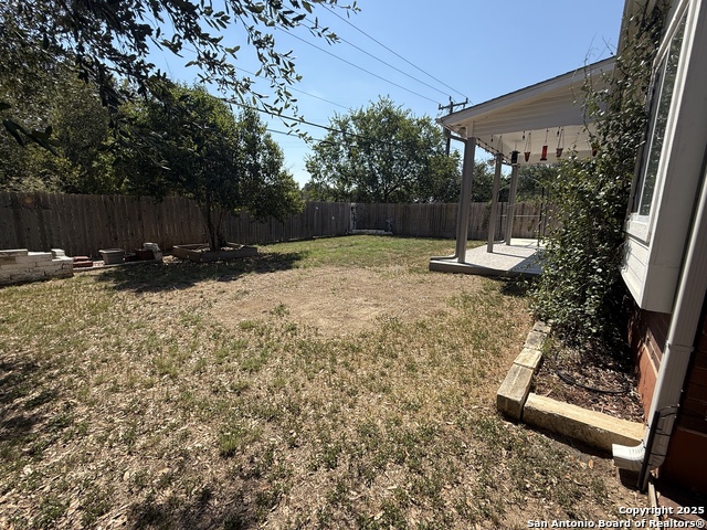 Image 23 of 49 For 2710 Montebello