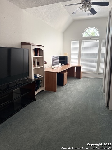 Image 25 of 49 For 2710 Montebello